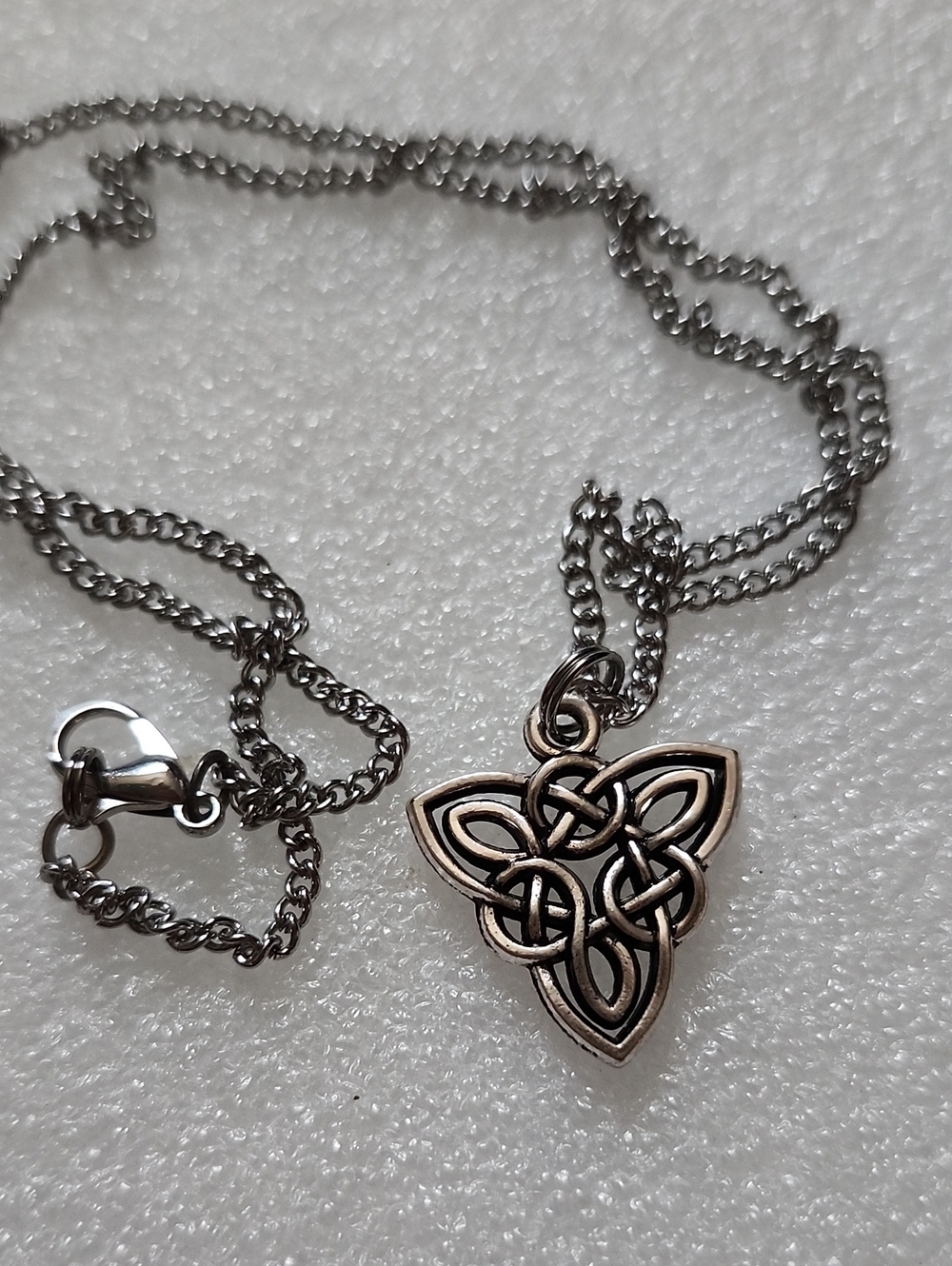 Hand Crafted Silver Celtic Triquetra Knot Necklace